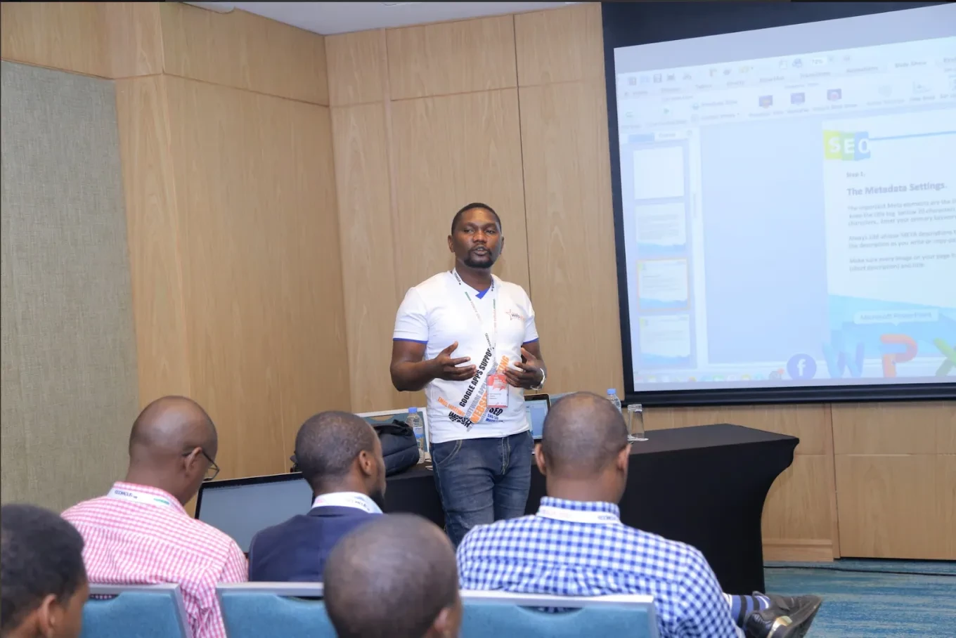 Fred Abunyanga speaking about search engine optimisation at CMS Africa Uganda.